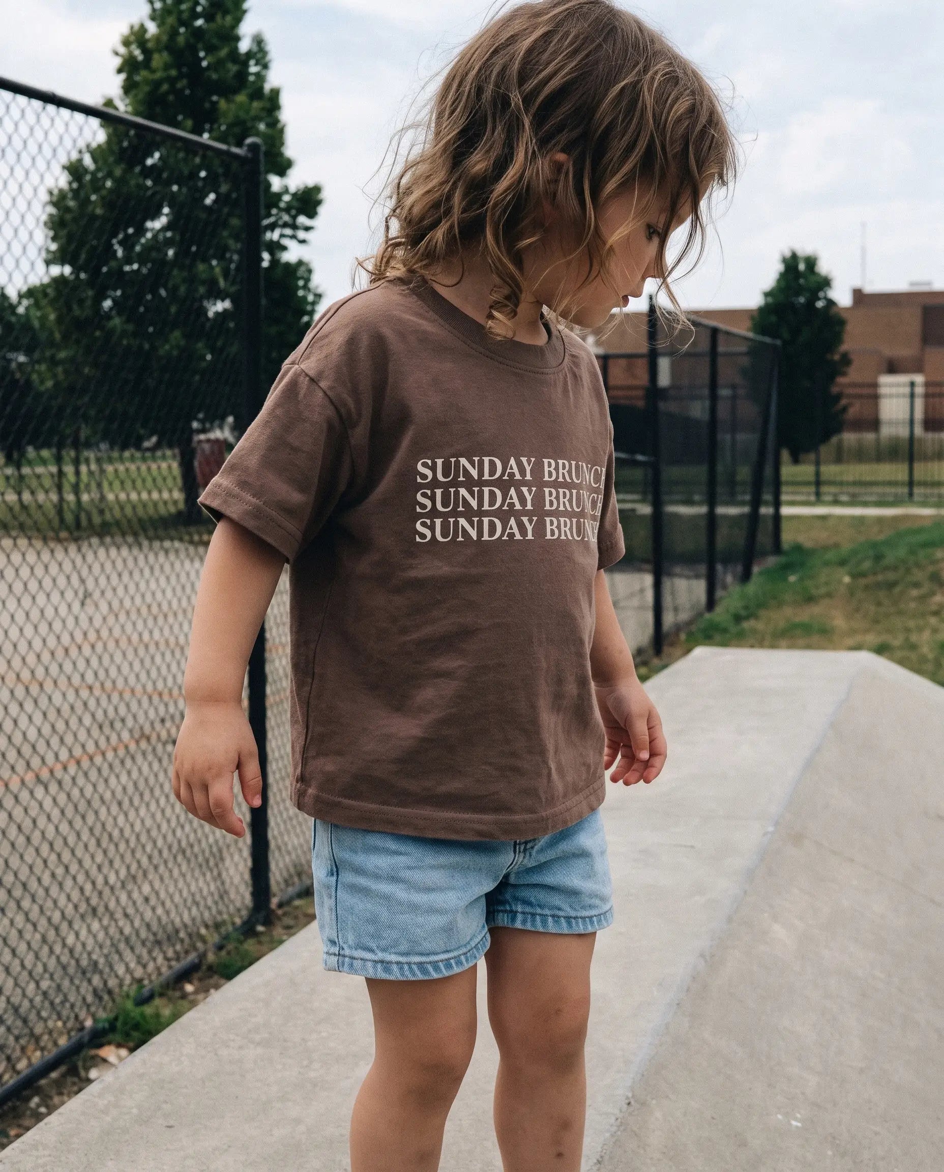ai brunch-tee__girl_ref