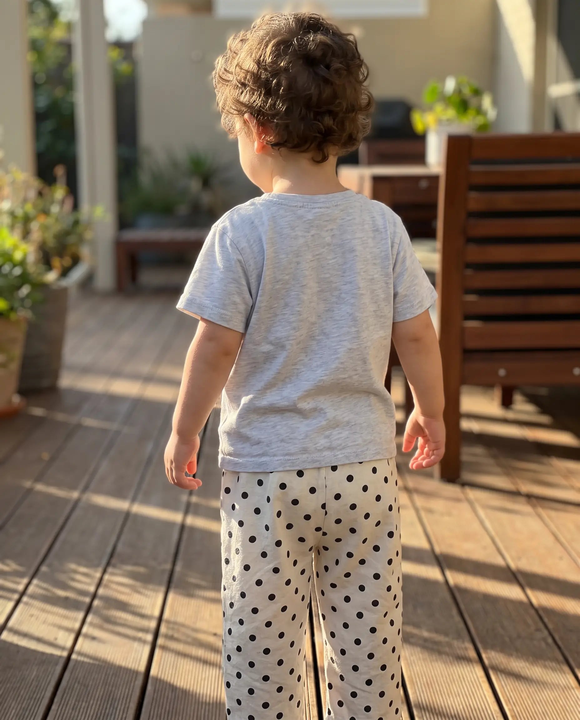 ai dotted-airy-pants__boy_ref